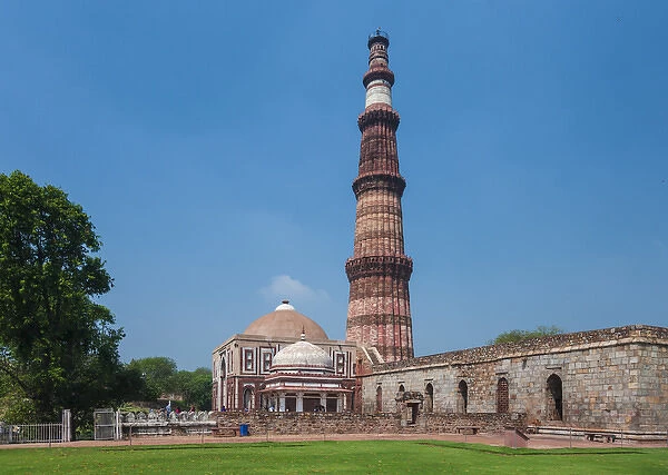 Asia. India, The Qtub Minar of the Alai-Darwaza complex in New Dehli