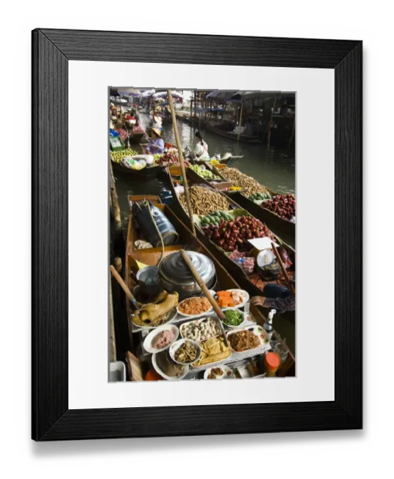 Framed Print : Damnoen Saduak Floating Market, 2 hours Southeast of Bangkok, Ratchaburi province Framed Print : Damnoen Saduak Floating Market, 2 hours Southeast of Bangkok, Ratchaburi province