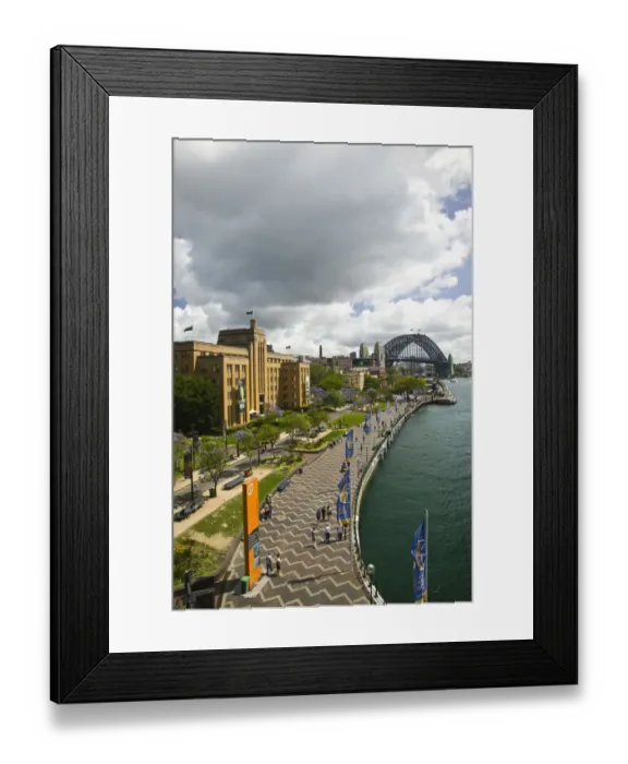 Framed Print : AUSTRALIA, New South Wales (NSW), Sydney. Overhead view of Sydney Cove Walkway aith