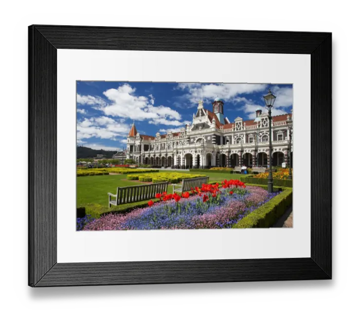 Framed Print : Historic Railway Station, Dunedin, South Island, New Zealand Framed Print : Historic Railway Station, Dunedin, South Island, New Zealand