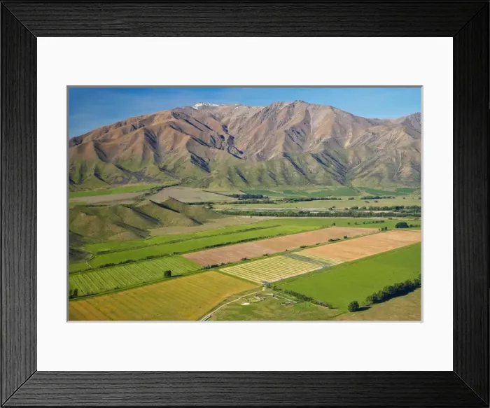 Framed Print : Irrigated Farmland and Benmore Range, near Omarama, Waitaki Valley, North Otago, South Island Framed Print : Irrigated Farmland and Benmore Range, near Omarama, Waitaki Valley, North Otago, South Island