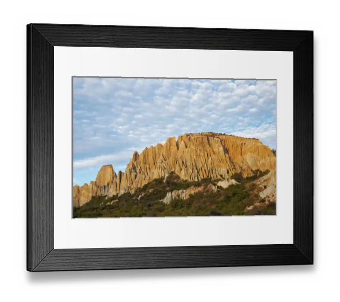 Framed Print : Clay Cliffs, near Omarama, North Otago, South Island, New Zealand Framed Print : Clay Cliffs, near Omarama, North Otago, South Island, New Zealand