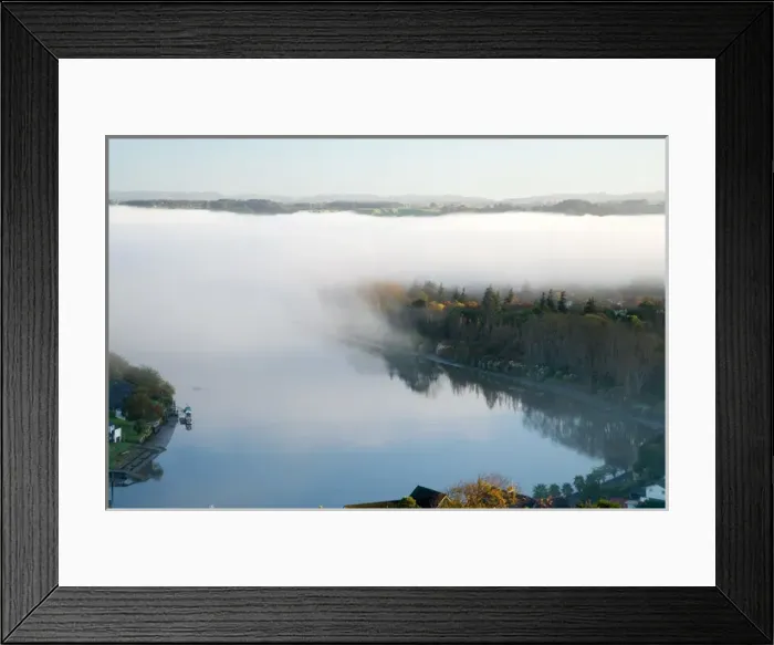 Framed Print : Early Morning Mist over Whanganui River, Wanganui, North Island, New Zealand