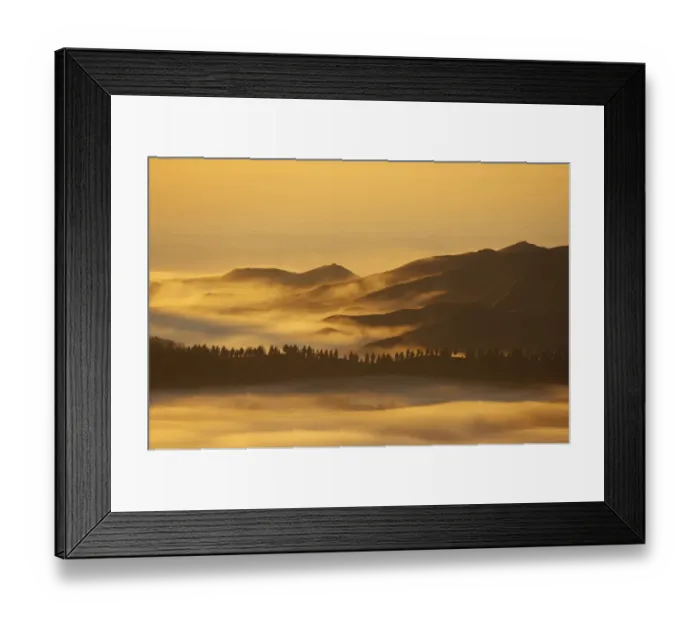 Framed Print : View from Te Mata Peak and Early Light on Morning Mist, Hawkes Bay, North Island