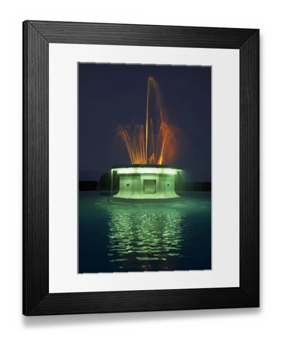 Framed Print : Tom Parker Fountain, Marine Parade, Napier, Hawkes Bay, North Island, New Zealand