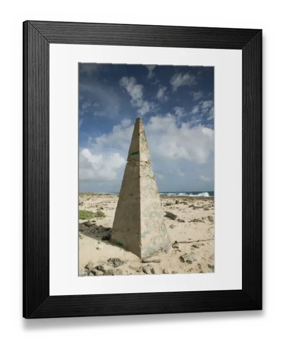 Framed Print : ABC Islands - BONAIRE - Manparia Kutu: Navigation Marker and SE shoreline Framed Print : ABC Islands - BONAIRE - Manparia Kutu: Navigation Marker and SE shoreline