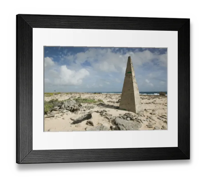 Framed Print : ABC Islands - BONAIRE - Manparia Kutu: Navigation Marker and SE shoreline Framed Print : ABC Islands - BONAIRE - Manparia Kutu: Navigation Marker and SE shoreline