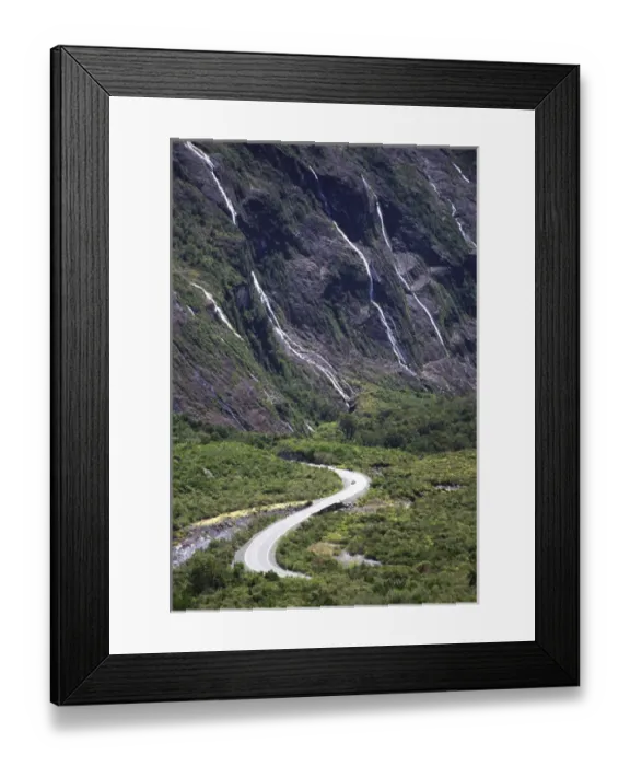 Framed Print : Milford Road, Cleddau Canyon, Fiordland National Park Framed Print : Milford Road, Cleddau Canyon, Fiordland National Park