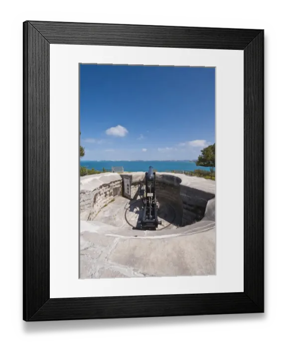 Framed Print : Bermuda. Scaur Hill Fort and park