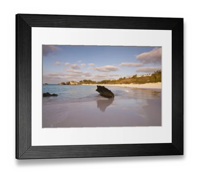 Framed Print : Horseshoe Bay beach, Bermuda