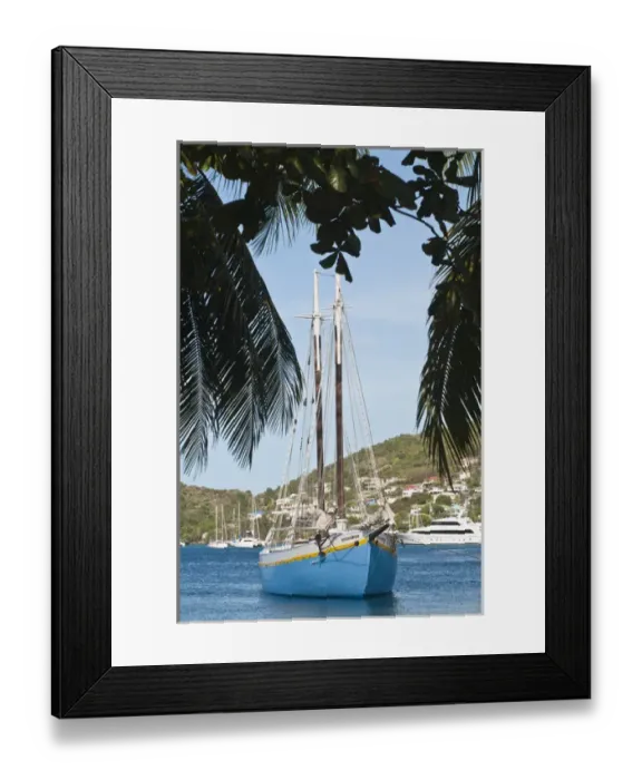 Framed Print : Bequia, St. Vincent & The Grenadines. Schooner in Port Elizabeth