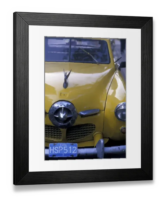 Framed Print : Cuba, Old Havana. Old classic 1950s auto Framed Print : Cuba, Old Havana. Old classic 1950s auto