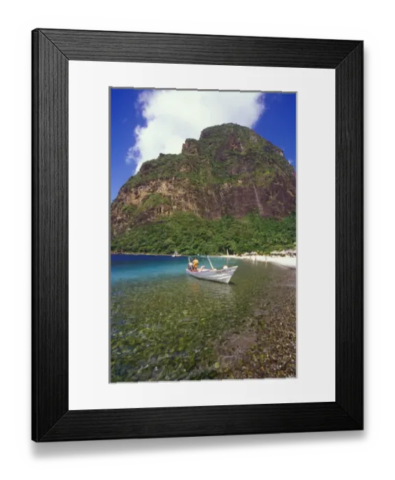 Framed Print : Anse l Ivrogne and Gros Piton, Souffriere, St Lucia, Caribbean Framed Print : Anse l Ivrogne and Gros Piton, Souffriere, St Lucia, Caribbean