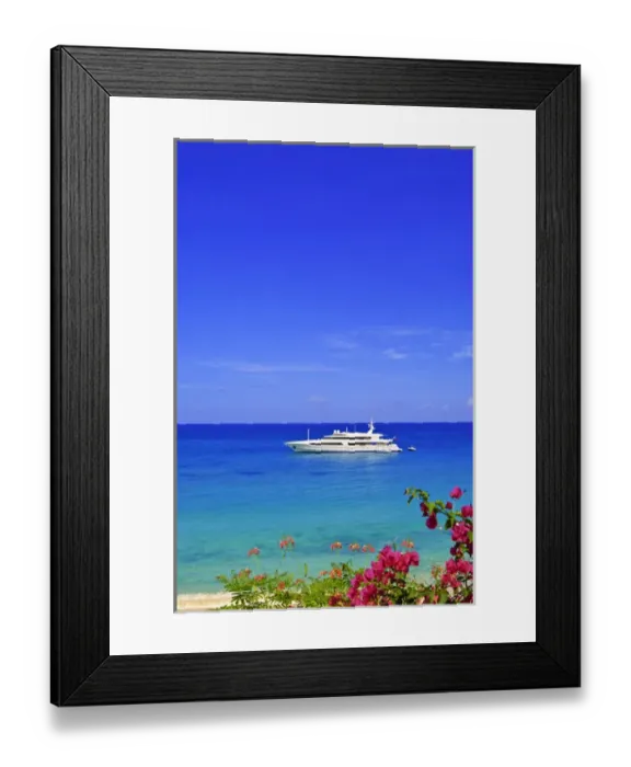 Framed Print : St. Martin / Maarten. Yacht off Long Beach (Baie Longue) St. Martin / Maarten Framed Print : St. Martin / Maarten. Yacht off Long Beach (Baie Longue) St. Martin / Maarten