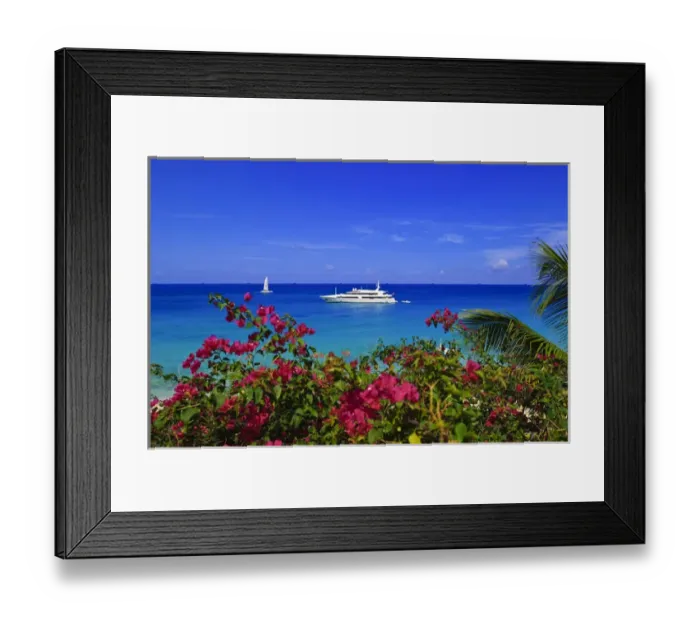 Framed Print : St. Martin / Maarten. Yacht off Long Beach (Baie Longue) St. Martin / Maarten Framed Print : St. Martin / Maarten. Yacht off Long Beach (Baie Longue) St. Martin / Maarten