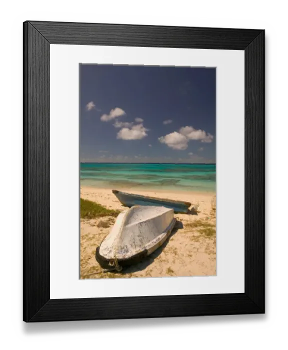 Framed Print : TURKS & CAICOS, Grand Turk Island, Cockburn Town Town beach, Front Street Framed Print : TURKS & CAICOS, Grand Turk Island, Cockburn Town Town beach, Front Street