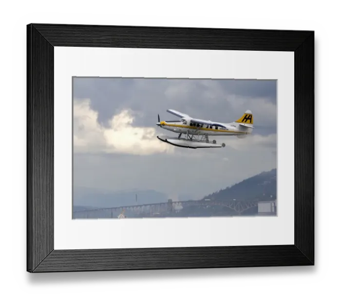 Framed Print : Seaplane flying at Port Vancouver in British Columbia, Canada