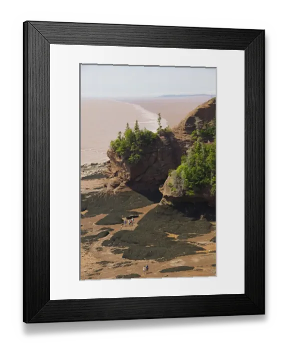 Framed Print : Canada, New Brunswick, Hopewell Cape, Bay of Fundy. Hopewell Rocks at low tide. Big Framed Print : Canada, New Brunswick, Hopewell Cape, Bay of Fundy. Hopewell Rocks at low tide. Big