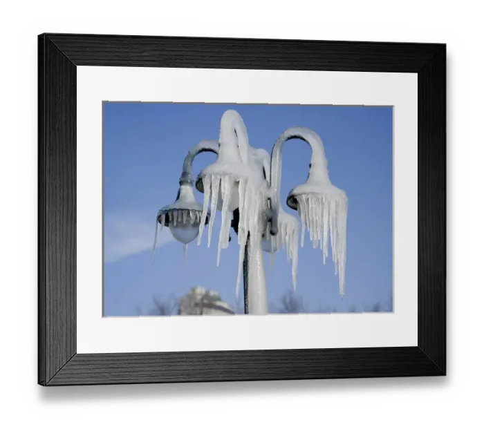 Framed Print : Canada, Ontario, Toronto, Niagara Falls. Frozen lamppost with icicles. Credit as