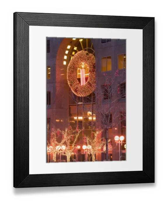 Framed Print : Canada-Quebec-Montreal: Avenue McGill College with Christmas Decorations / Evening Framed Print : Canada-Quebec-Montreal: Avenue McGill College with Christmas Decorations / Evening