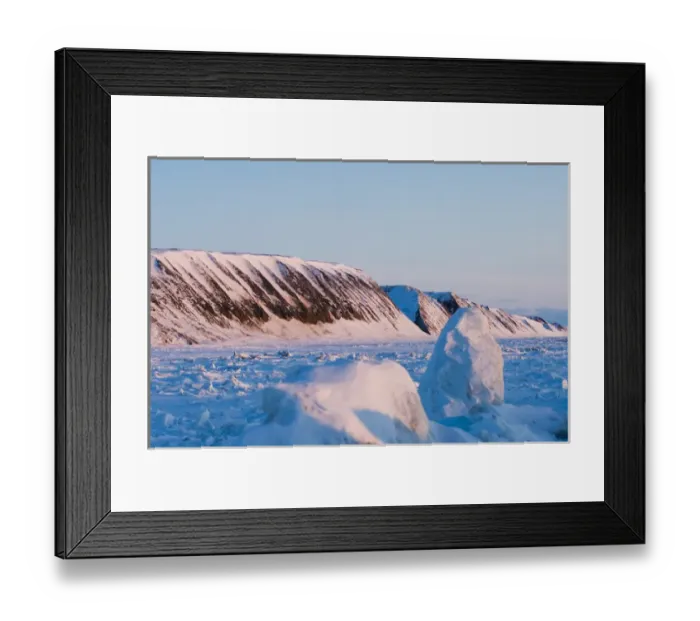 Framed Print : winter landscape on Herschel island, on the frozen Arctic ocean, off the Mackenzie river delta Framed Print : winter landscape on Herschel island, on the frozen Arctic ocean, off the Mackenzie river delta