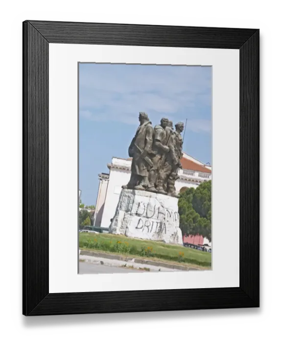 Framed Print : the 5 Heroes Monument statue military celebration Shkodra. Albania, Balkan, Europe Framed Print : the 5 Heroes Monument statue military celebration Shkodra. Albania, Balkan, Europe