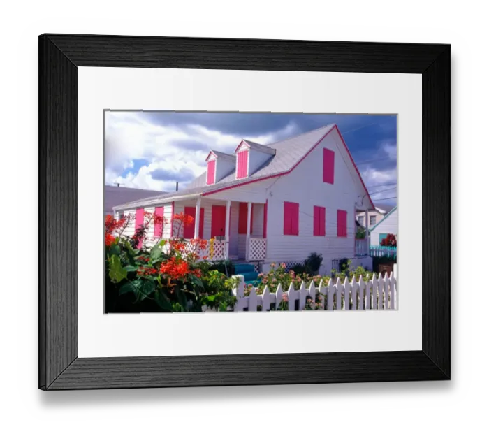 Framed Print : Loyalist home from the 1900s in Hope Town, Elbow cay, Abaco Islands, Bahamas Framed Print : Loyalist home from the 1900s in Hope Town, Elbow cay, Abaco Islands, Bahamas