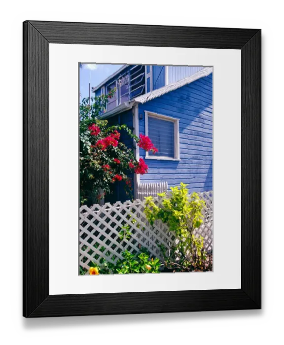 Framed Print : Loyalist home from the 1900s in Hope Town, Elbow cay, Abaco Islands, Bahamas Framed Print : Loyalist home from the 1900s in Hope Town, Elbow cay, Abaco Islands, Bahamas