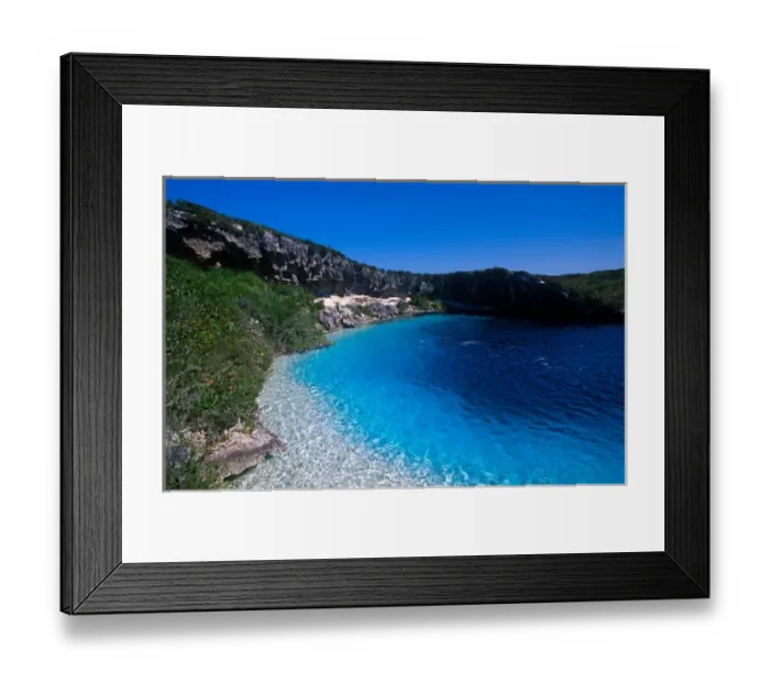 Framed Print : Blue Hole, Long Island, Bahamas Framed Print : Blue Hole, Long Island, Bahamas