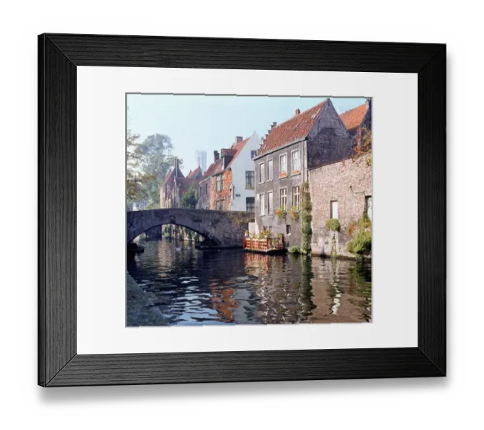Framed Print : Bruges canal scene BELGIUM Copyright: aACollectionLtd Framed Print : Bruges canal scene BELGIUM Copyright: aACollectionLtd