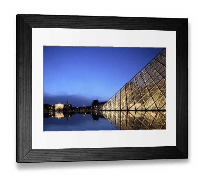 Framed Print : The night view of the glass Pyramid of Musee du Louvre with Arc de Triomphe du Carrousel