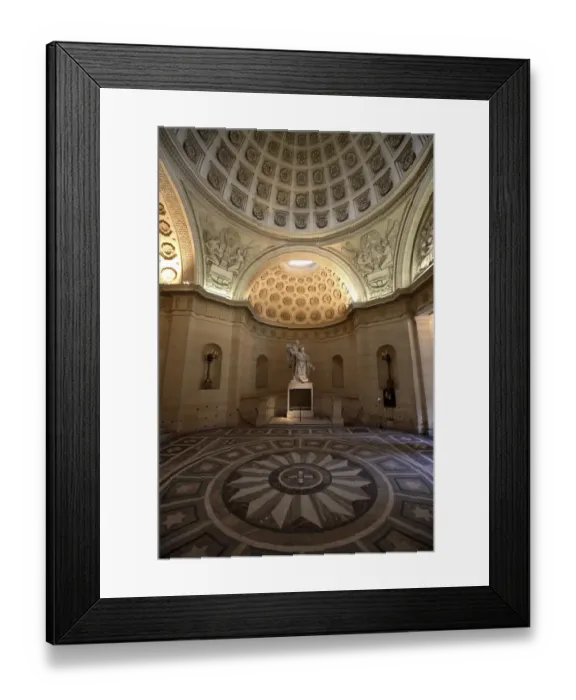 Framed Print : The interior view of Chapelle Explatoire. Paris. France