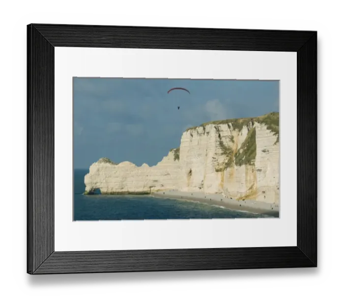 Framed Print : France, Etretat, Normandy, beaches and Chalk cliffs with arch Framed Print : France, Etretat, Normandy, beaches and Chalk cliffs with arch