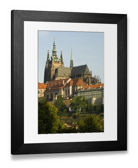 Framed Print : St. Vitus Cathedral and Prague Castle, one of the biggest ancient castles in the world