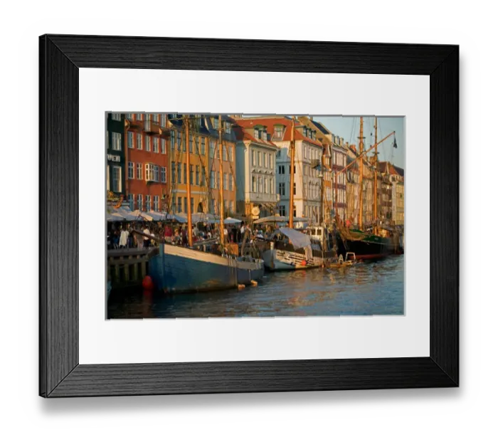 Framed Print : Nyhavn, Copenhagen, Denmark Framed Print : Nyhavn, Copenhagen, Denmark