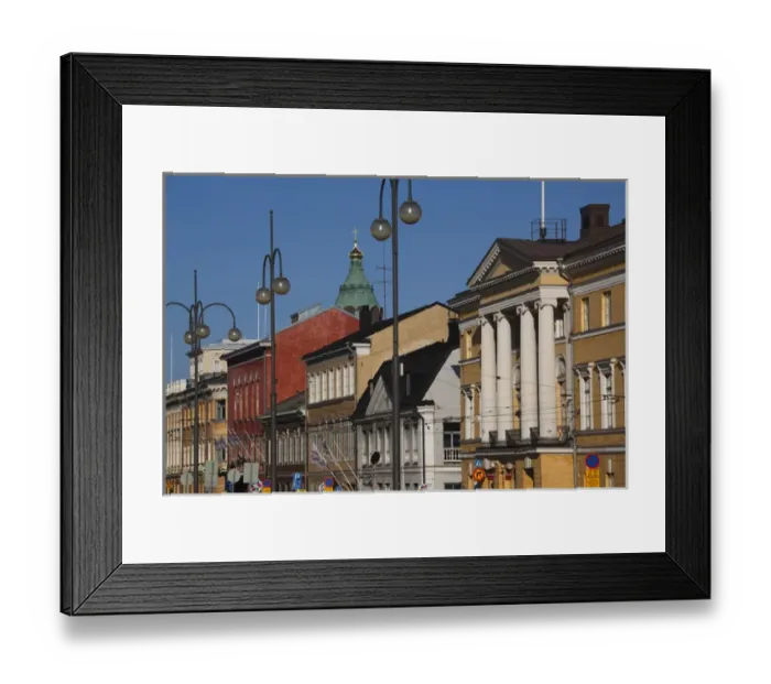 Framed Print : Finland, Helsinki, Senaatintori, Senate Square, Aleksanterinkatu Street buildings