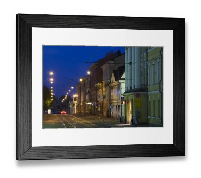 Framed Print : Finland, Helsinki, Senate Square, Aleksanterinkatu Street, evening