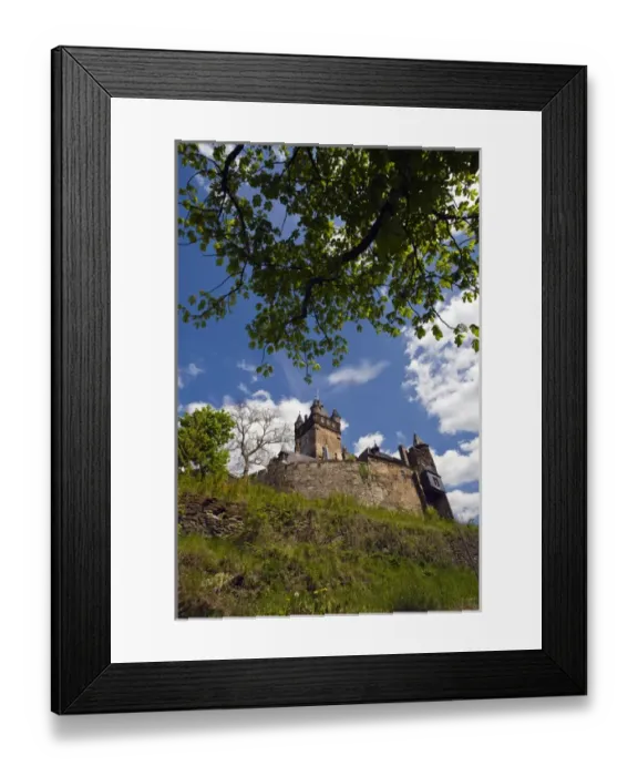 Framed Print : GERMANY, Rheinland-Pfaltz, Mosel River Valley, Cochem. Reichsburg castle