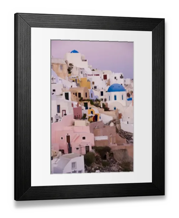 Framed Print : The beautiful white buildings on the cliffs of the small city of Oia, Santorini