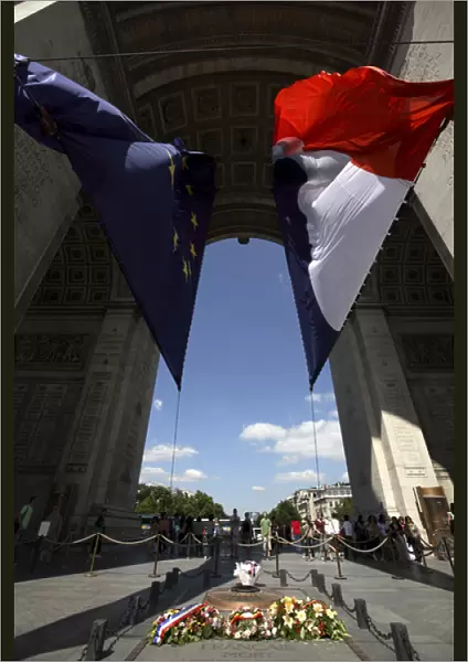 Tomb of the Unknown Soldier under Arc de Triomphe. Paris. France