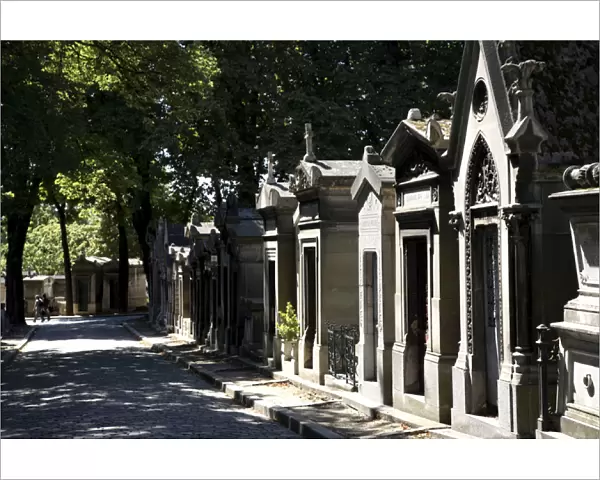 Tombs in Cimetiere du Pree Lachaise. Paris. France
