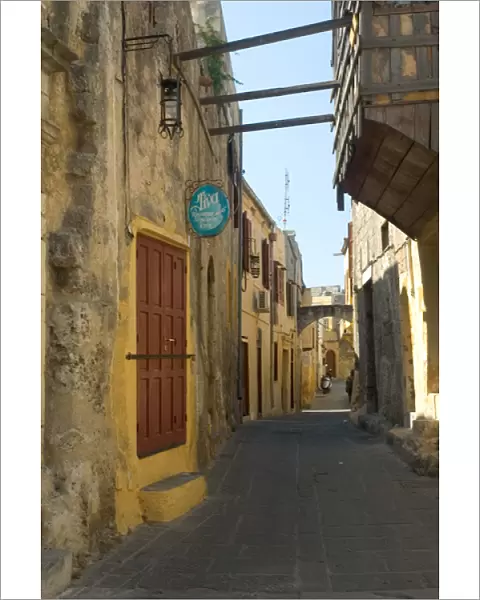 Europe, Greece, Dodecanese Islands, Rhodes: backstreets of the Old Town