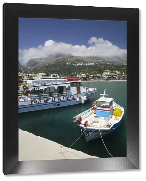 GREECE-CRETE-Rethymno Province-Plakias: Town and Harbor