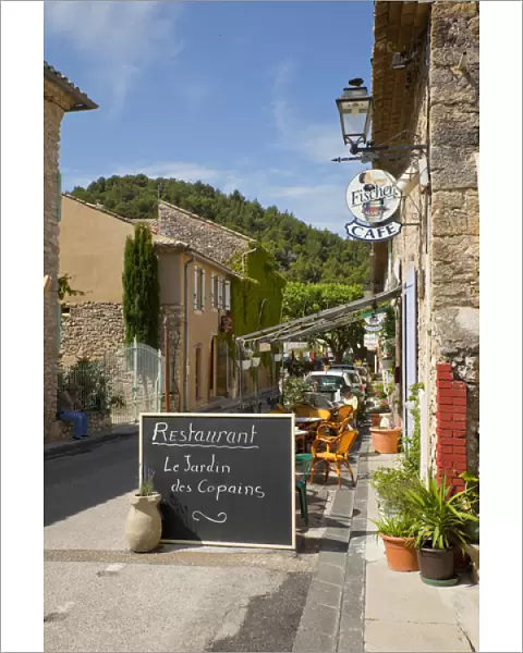 France, Provence, Gigondas. Credit as: Fred Lord  /  Jaynes Gallery  /  DanitaDelimont