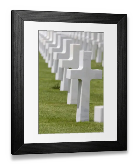 Framed Print : France, Normandy, Colleville-Sur-Mer. Normandy American Cemetery. White crosses mark