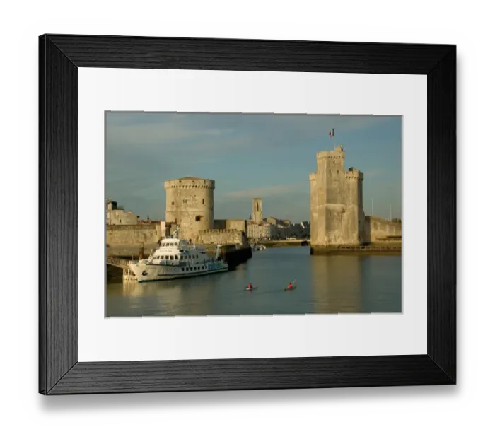Framed Print : Tour de la Chaine and Tour St Nicolas, old port of La Rochelle, Charante Maritime, France Framed Print : Tour de la Chaine and Tour St Nicolas, old port of La Rochelle, Charante Maritime, France