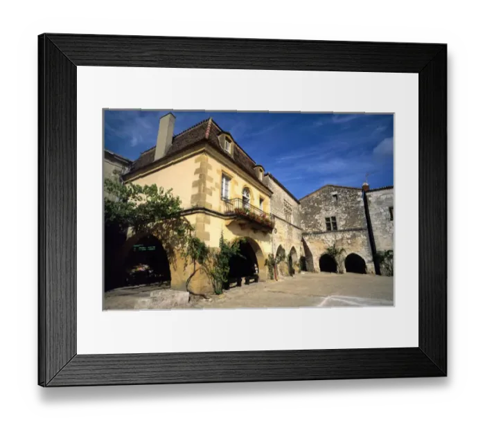 Framed Print : Place Centrale Montpazier, bastide, Dordogne, Perigord, France Framed Print : Place Centrale Montpazier, bastide, Dordogne, Perigord, France