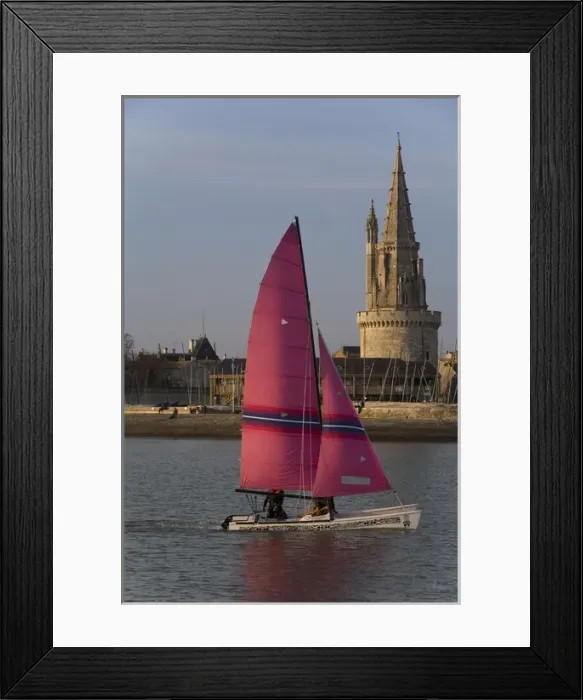 Framed Print : Tour de la Lanterne, La Rochelle, Charante Maritme, Poitou-Charantes, France Framed Print : Tour de la Lanterne, La Rochelle, Charante Maritme, Poitou-Charantes, France