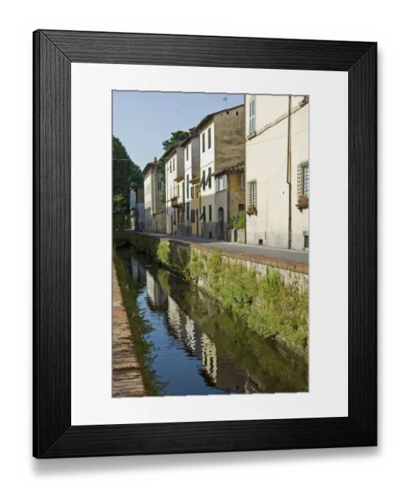 Framed Print : I Fossi, Lucca, Tuscany, Italy, Europe Framed Print : I Fossi, Lucca, Tuscany, Italy, Europe