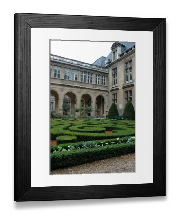 Framed Print : 03. France, Paris, Musee Carnavalet courtyard Framed Print : 03. France, Paris, Musee Carnavalet courtyard
